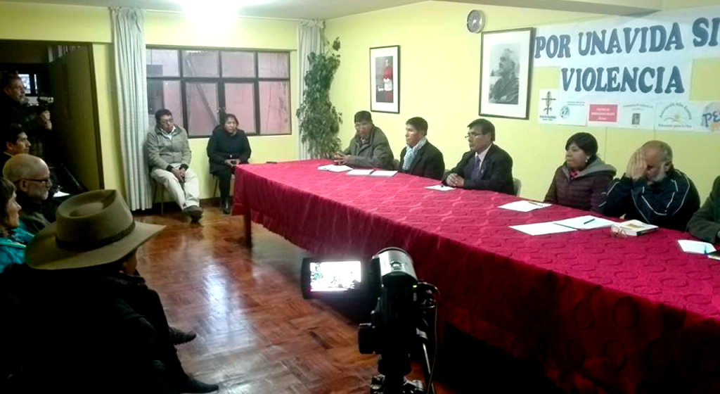 Sicuani: Colectivo por una Vida Sin Violencia realiza conferencia de prensa. 3 conferencia de prensa por un canchis sin violencia