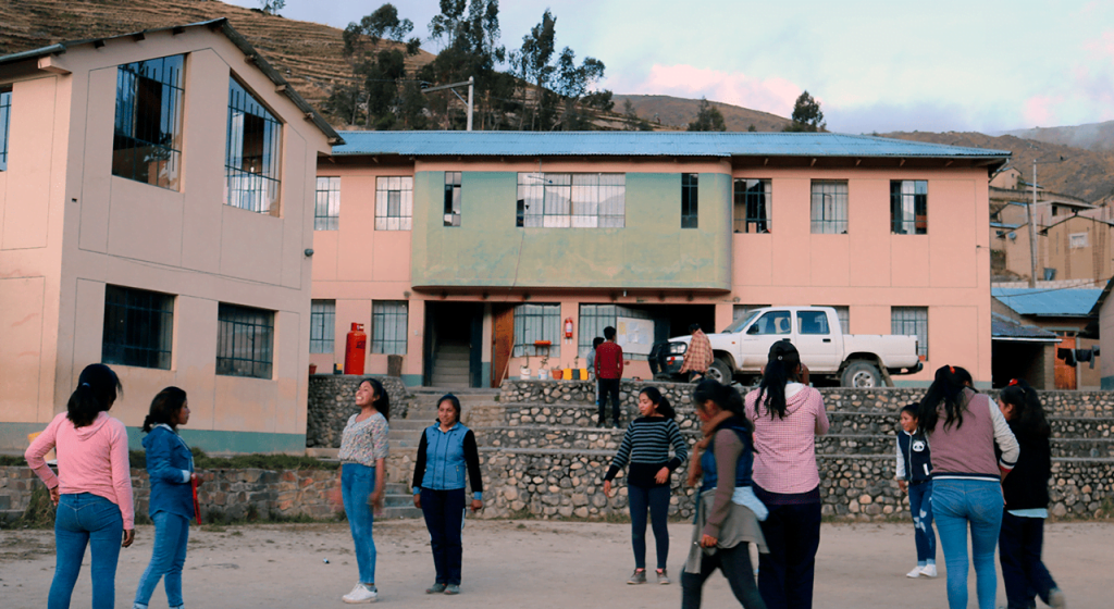 El hogar estudiantil Allin Kawsay celebra su 24º aniversario en los Andes del sur de Perú 1 hogar estudiantil coasa